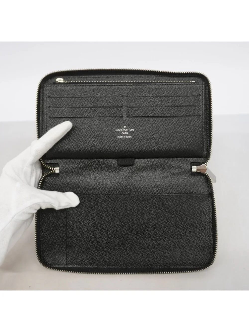 Louis Vuitton Wallet Epi Zippy Organizer Noir